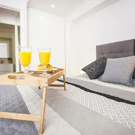 Light Of Ii Апартаменти Лісабон